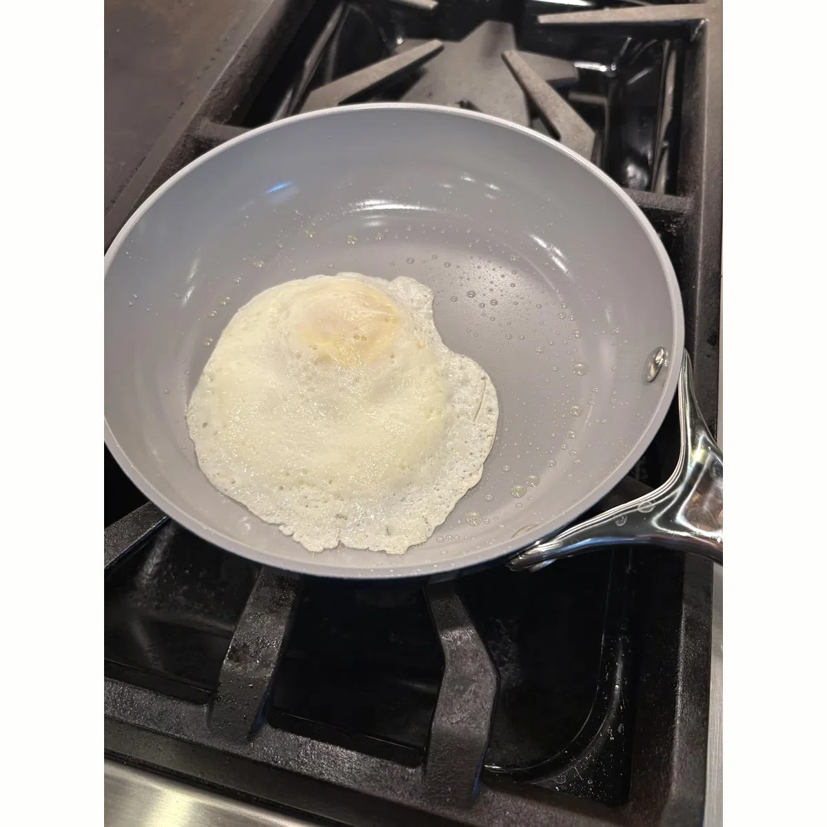 Très bien, juste un petit défaut