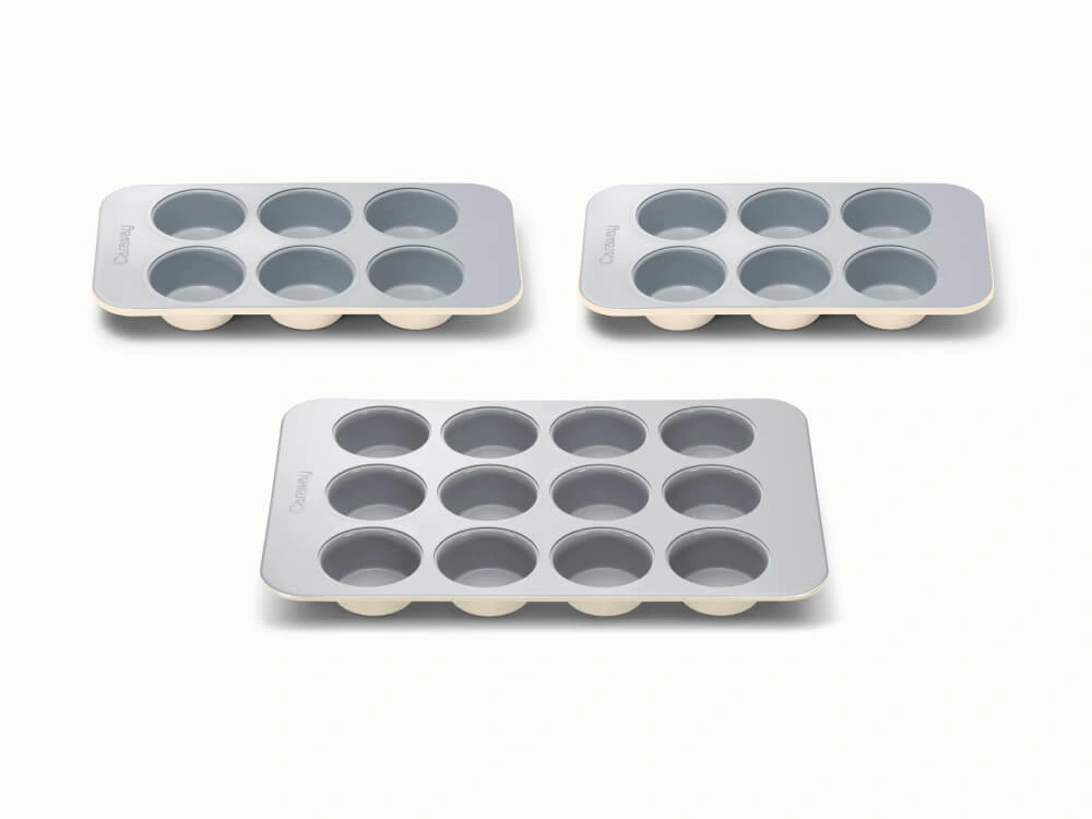 Caraway Lot de trois moules à muffins en céramique — 12 tasses + 2 x 6 tasses